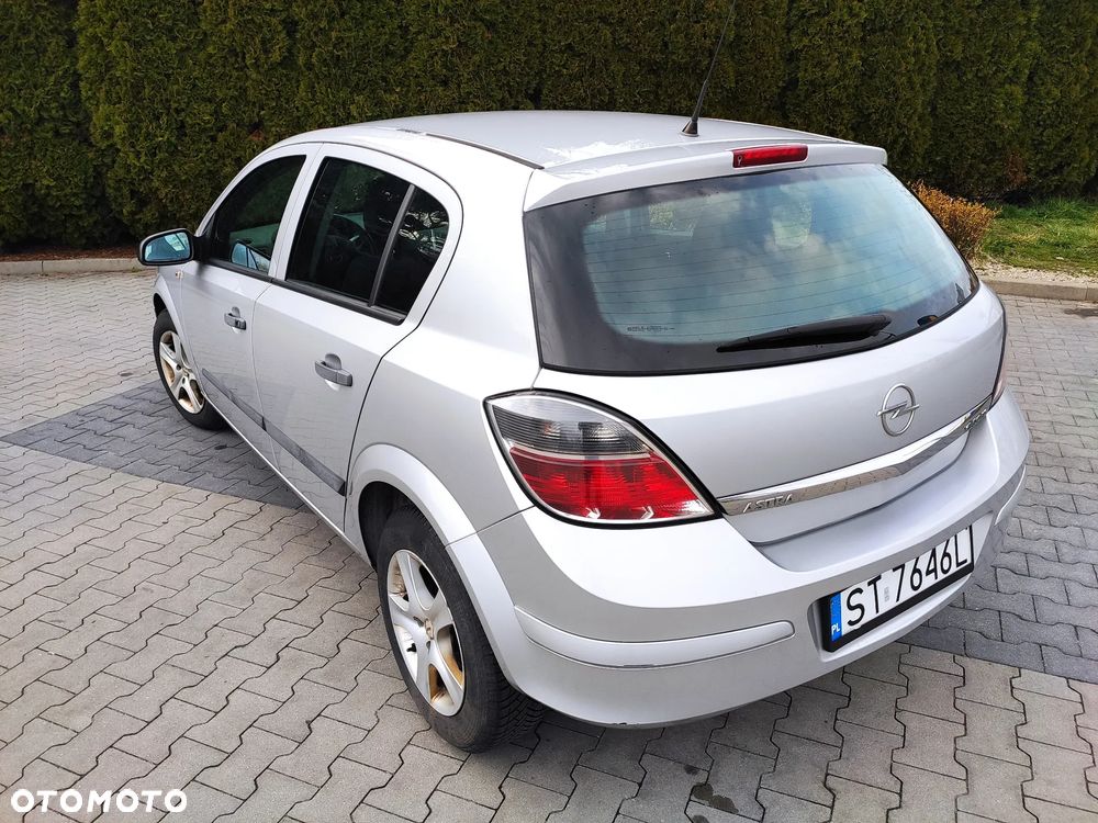 Opel Astra 1.4 Enjoy - 12