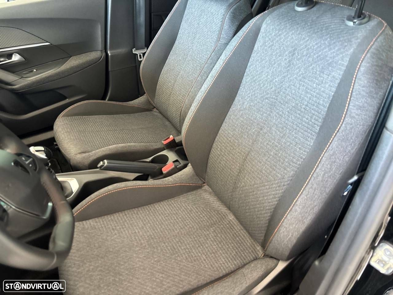 Peugeot 2008 1.2 PureTech Style - 9