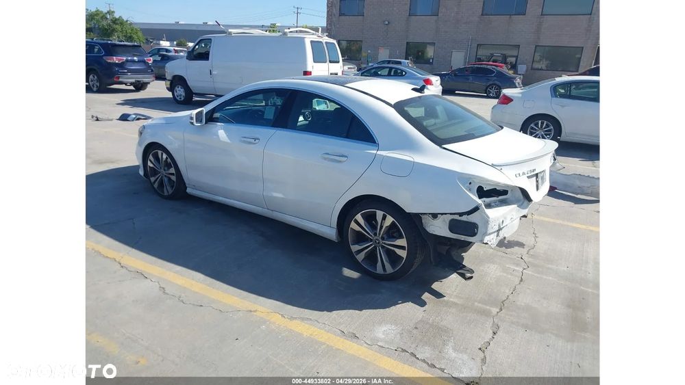 Mercedes-Benz CLA 250 7G-DCT AMG Line - 7