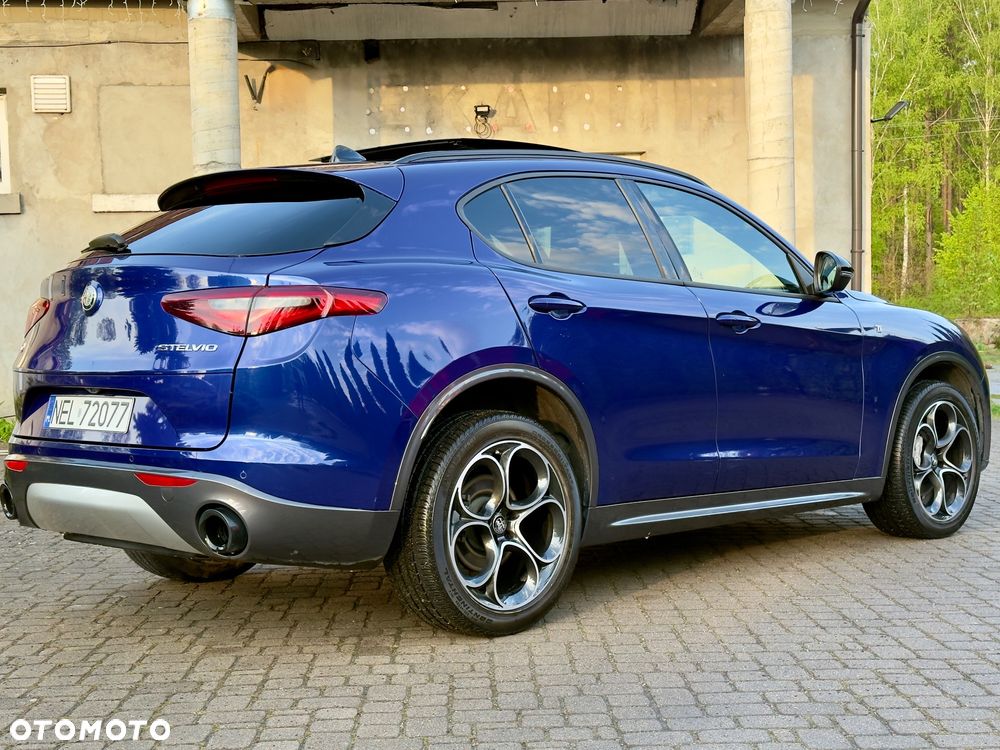 Alfa Romeo Stelvio 2.0 Turbo 16V AT8-Q4 Ti - 10