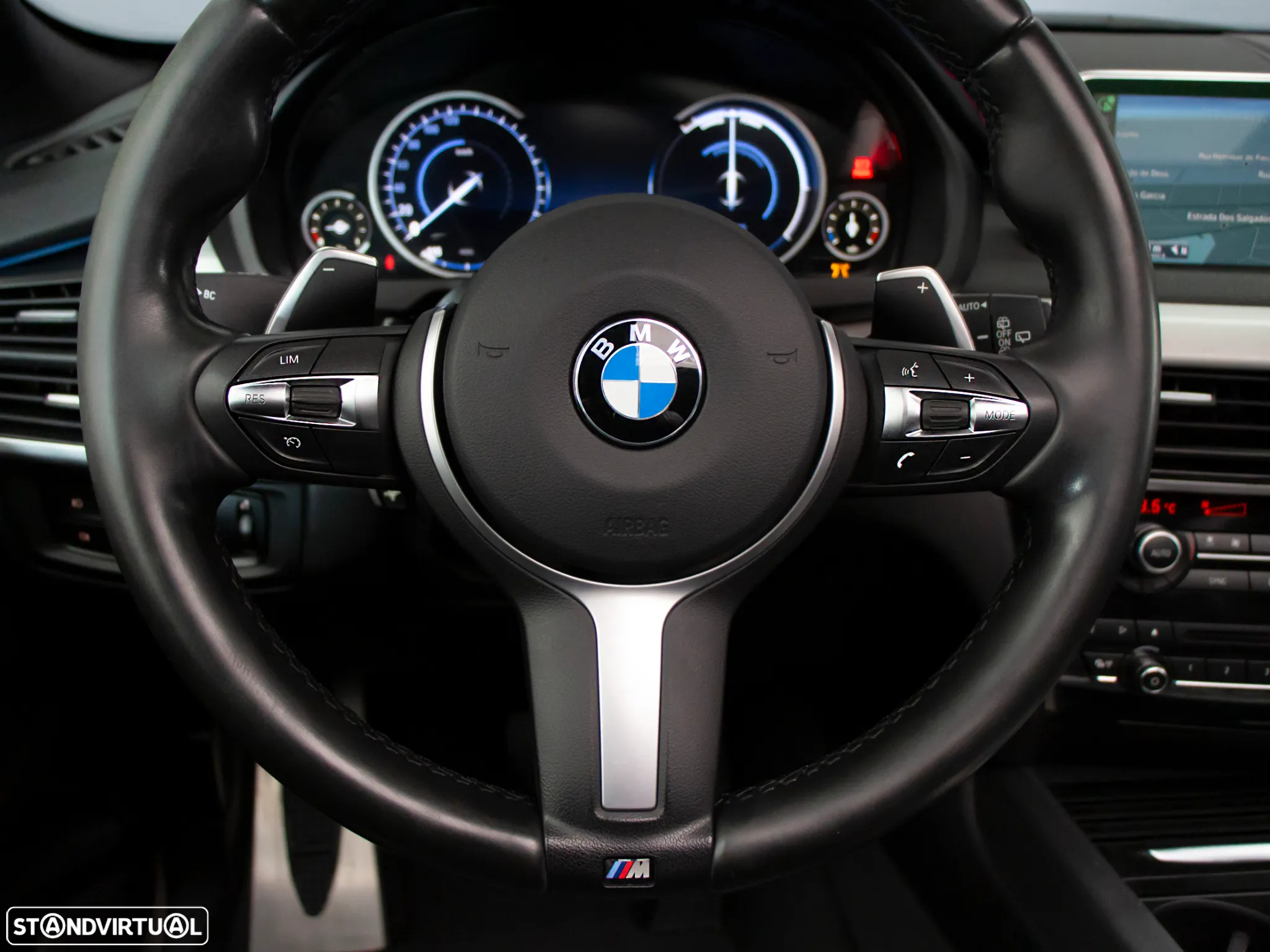 BMW X5 25 d sDrive Pack M - 29