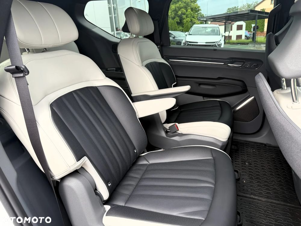 Kia EV9 99.8kWh GT-Line AWD - 32