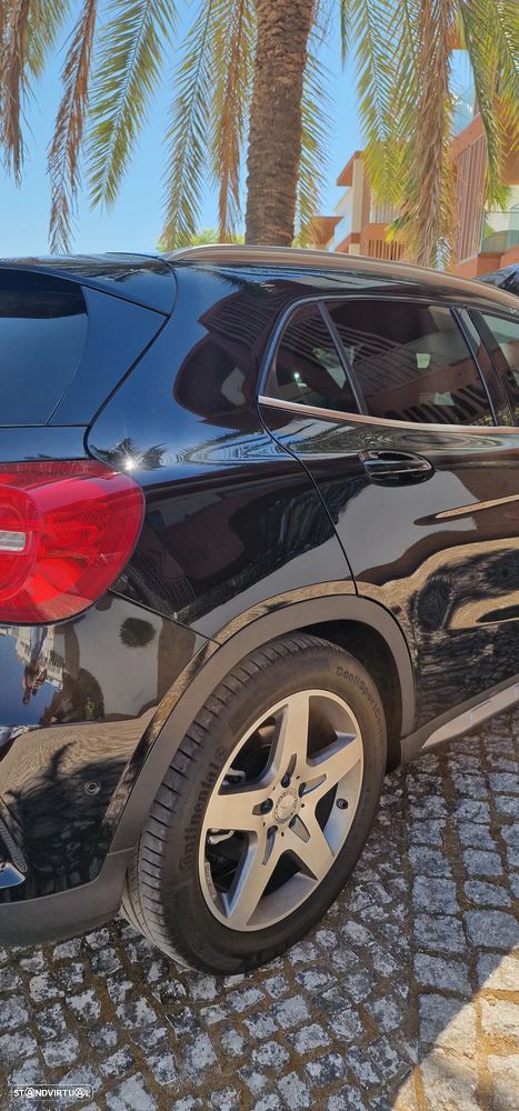 Mercedes-Benz GLA 220 CDI 4Matic 7G-DCT AMG Line - 11