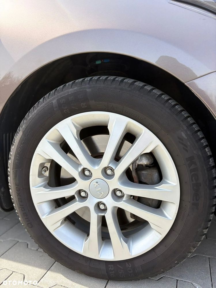 Kia Ceed 1.6 CRDi 128 Spirit - 24