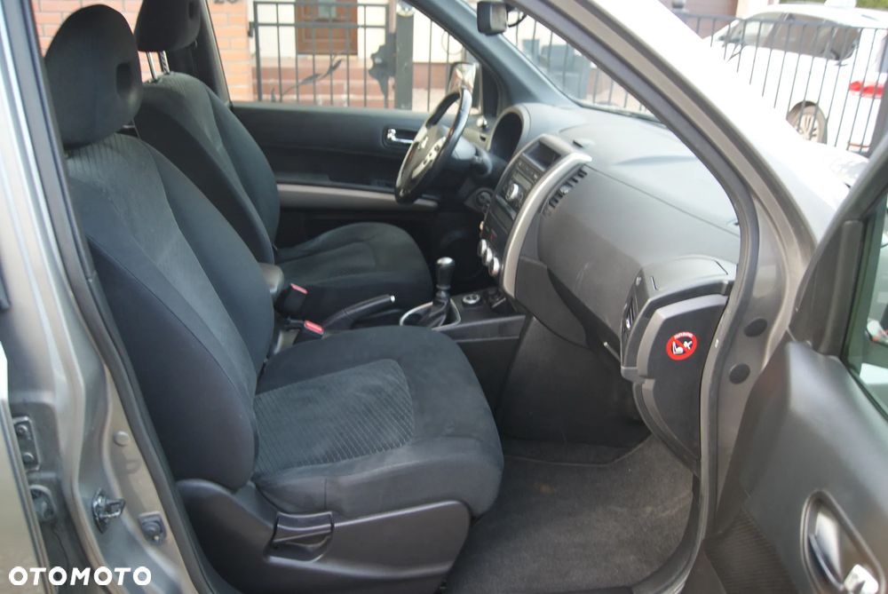 Nissan X-Trail 2.0 dCi 4x4 DPF SE - 13