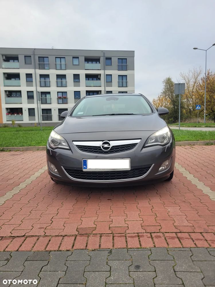 Opel Astra 1.7 CDTI DPF Cosmo - 17