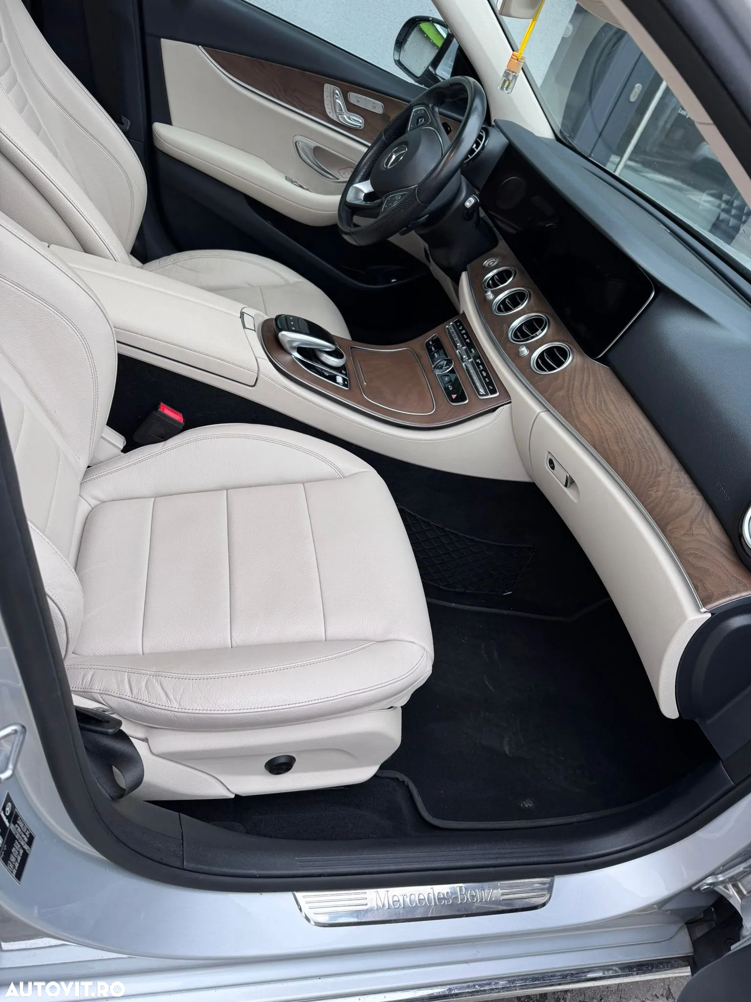 Mercedes-Benz E 200 d 9G-TRONIC - 10