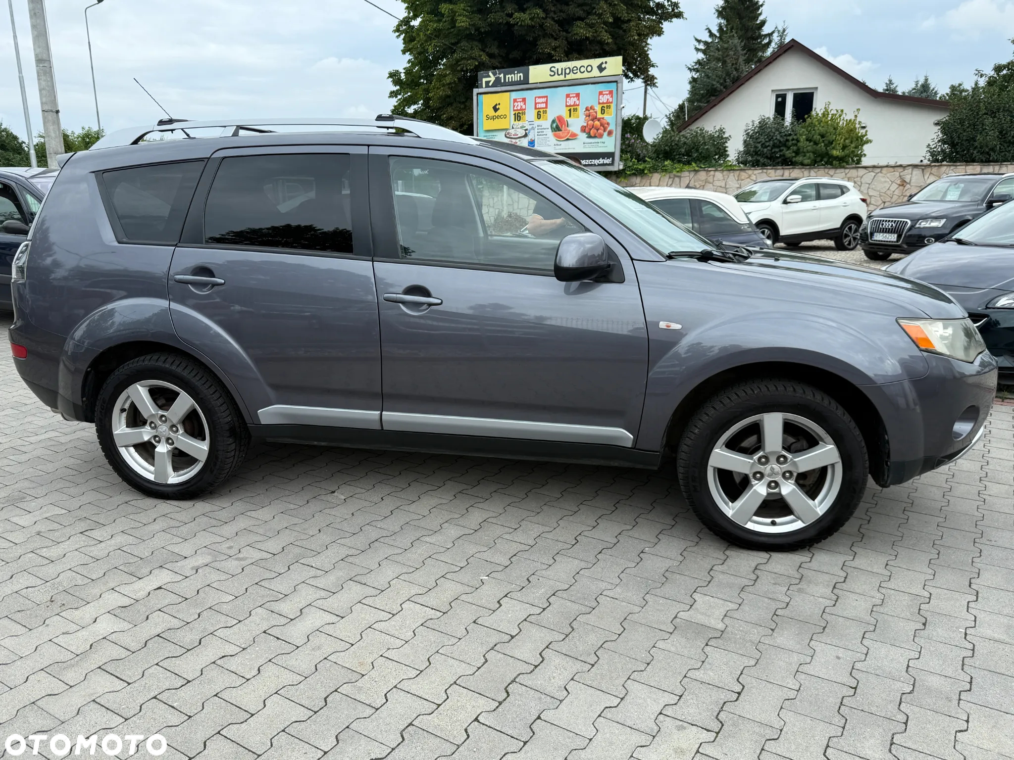 Mitsubishi Outlander 2.4 Intense + - 13