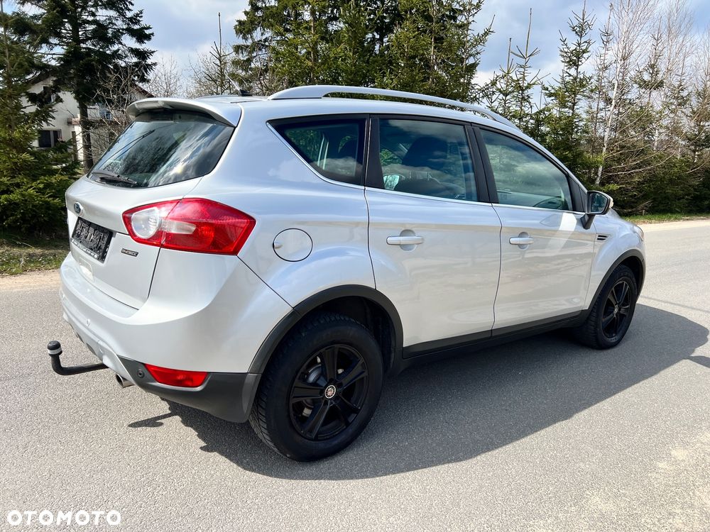 Ford Kuga 2.0 TDCi 2x4 Titanium - 9