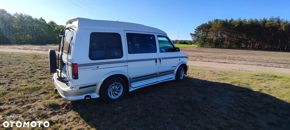 GMC Safari - 31