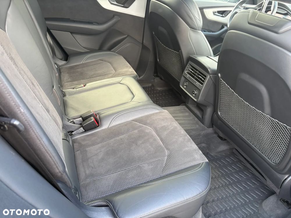 Audi Q8 50 TDI mHEV Quattro Black Edition Tiptronic - 26