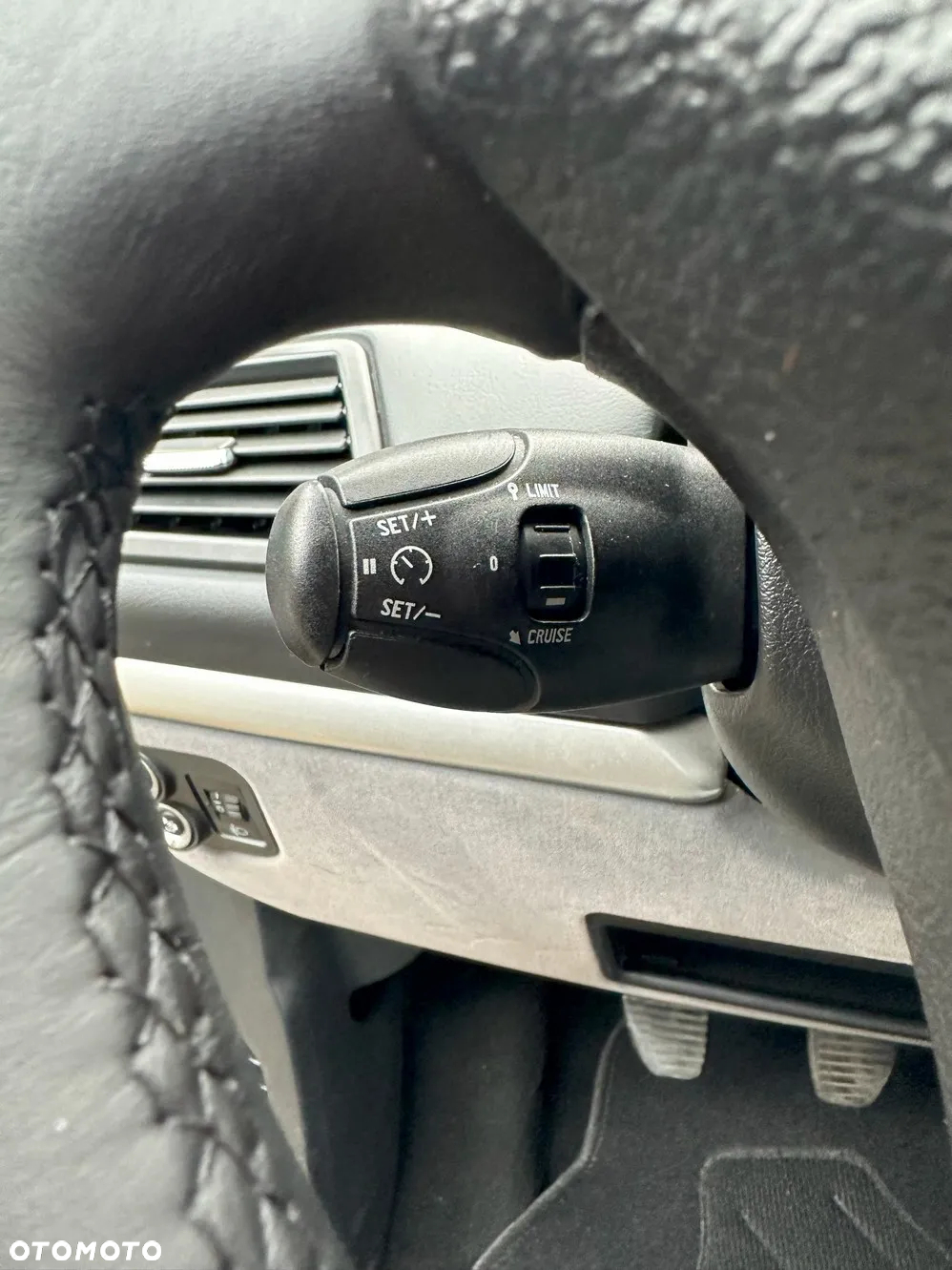 Peugeot 807 HDi 135 Tendance - 13