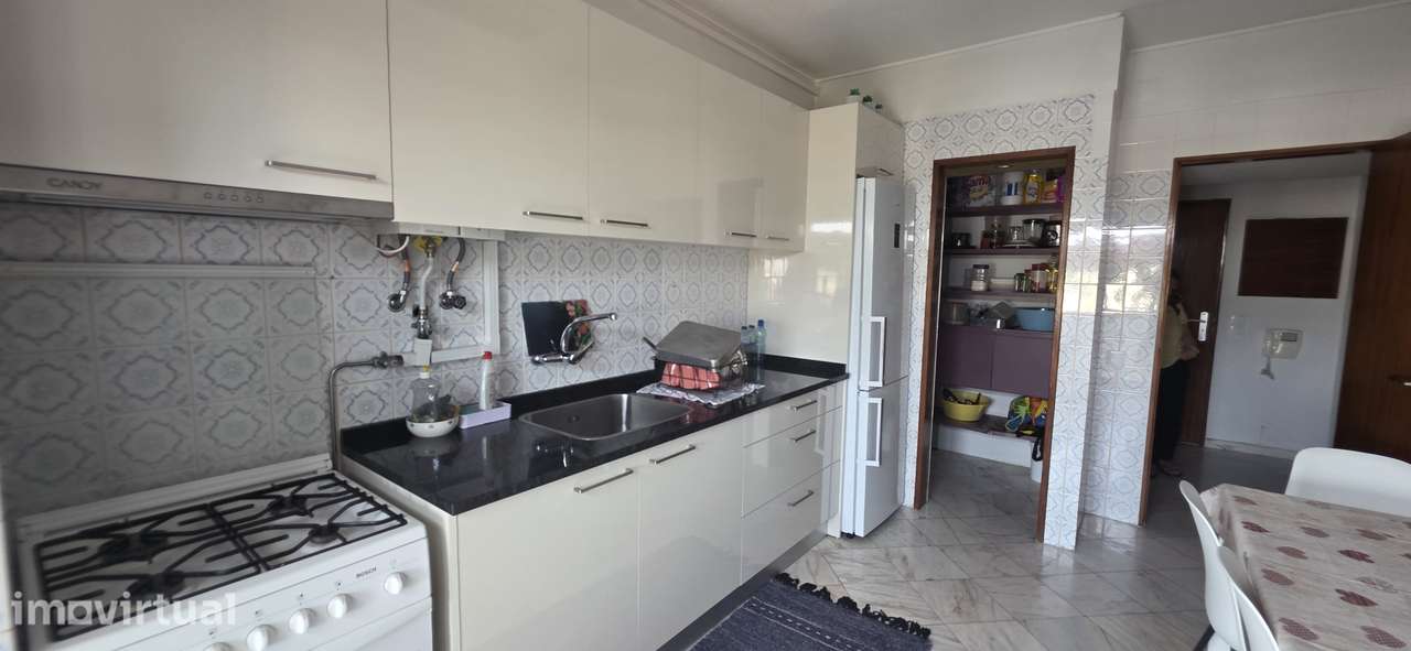 Apartamento T3 Vista Fantástica– 8.º Andar-Sobreda - Grande imagem: 2/16