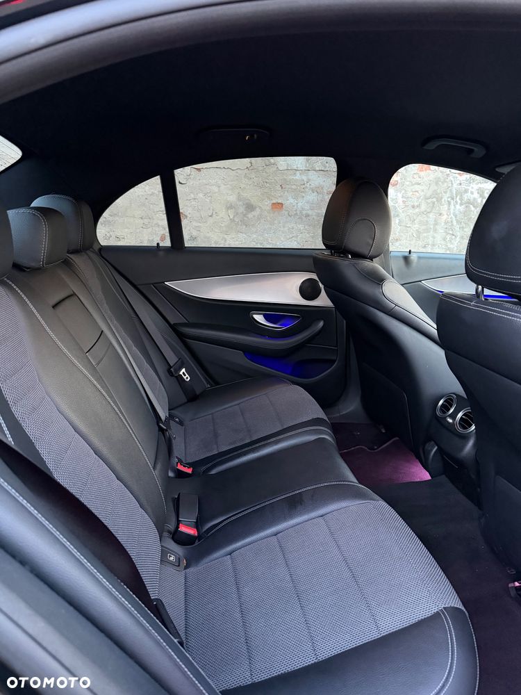 Mercedes-Benz Klasa E 220 d 9G-TRONIC Exclusive - 17
