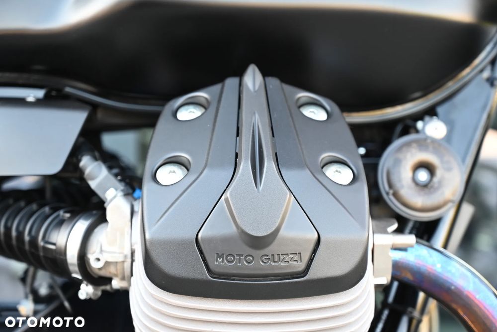 Moto Guzzi V7 - 18