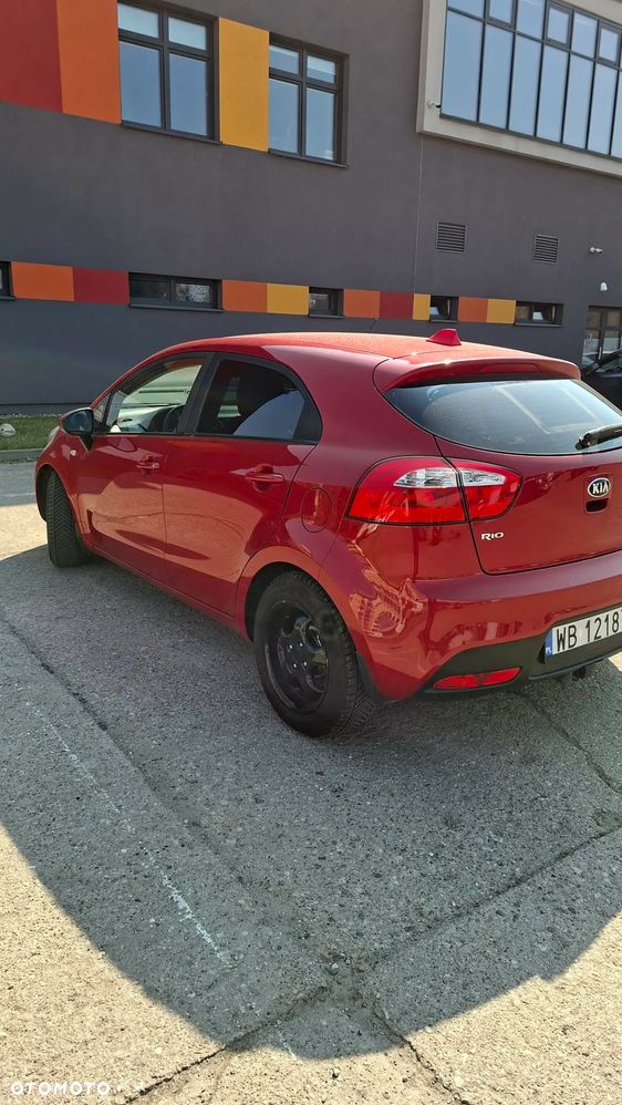 Kia Rio 1.2 Attract - 22