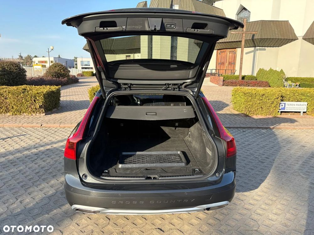 Volvo V90 D4 AWD Geartronic Momentum Pro - 5