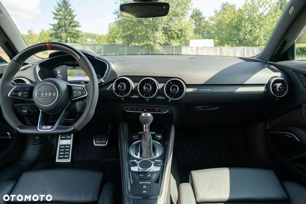 Audi TT S Coupé - 19