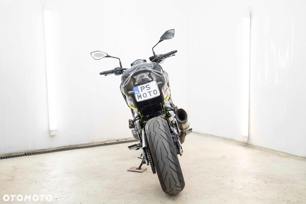 Kawasaki Z 900 - 7