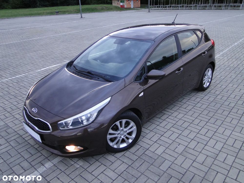 Kia Ceed 1.4 CVVT Vision - 27