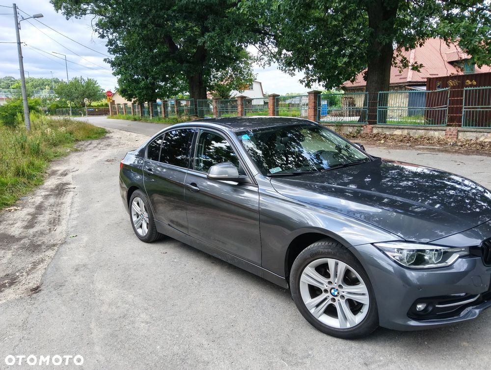 BMW Seria 3 320d Sport Line - 1