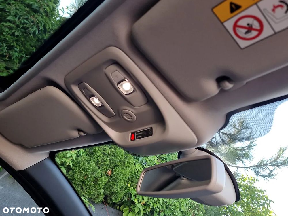 Renault Captur (ENERGY) TCe 90 BOSE EDITION - 17