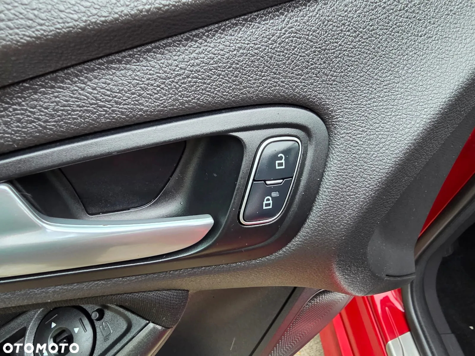 Ford Focus 1.5 EcoBoost Start-Stopp-System ST-Line - 28