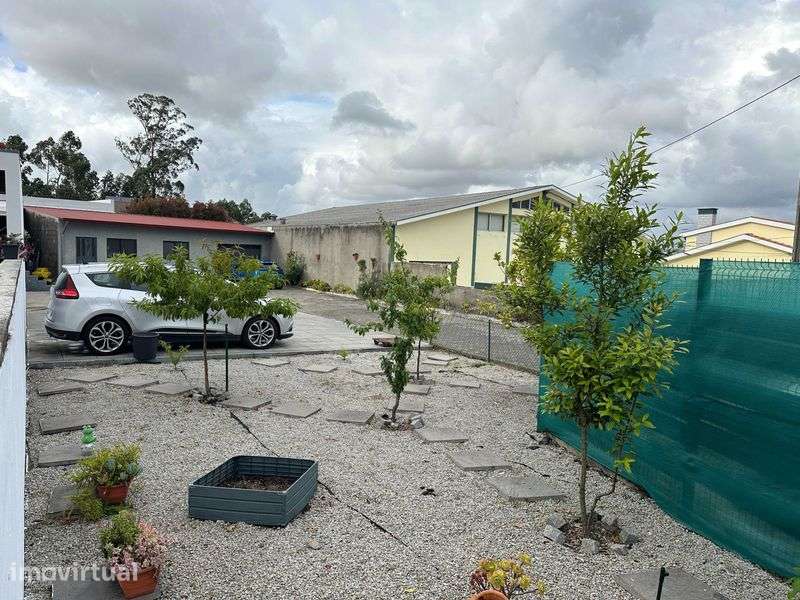 Terreno com Anexo (Armazem),Prox. da Cerialis - Grande imagem: 4/12