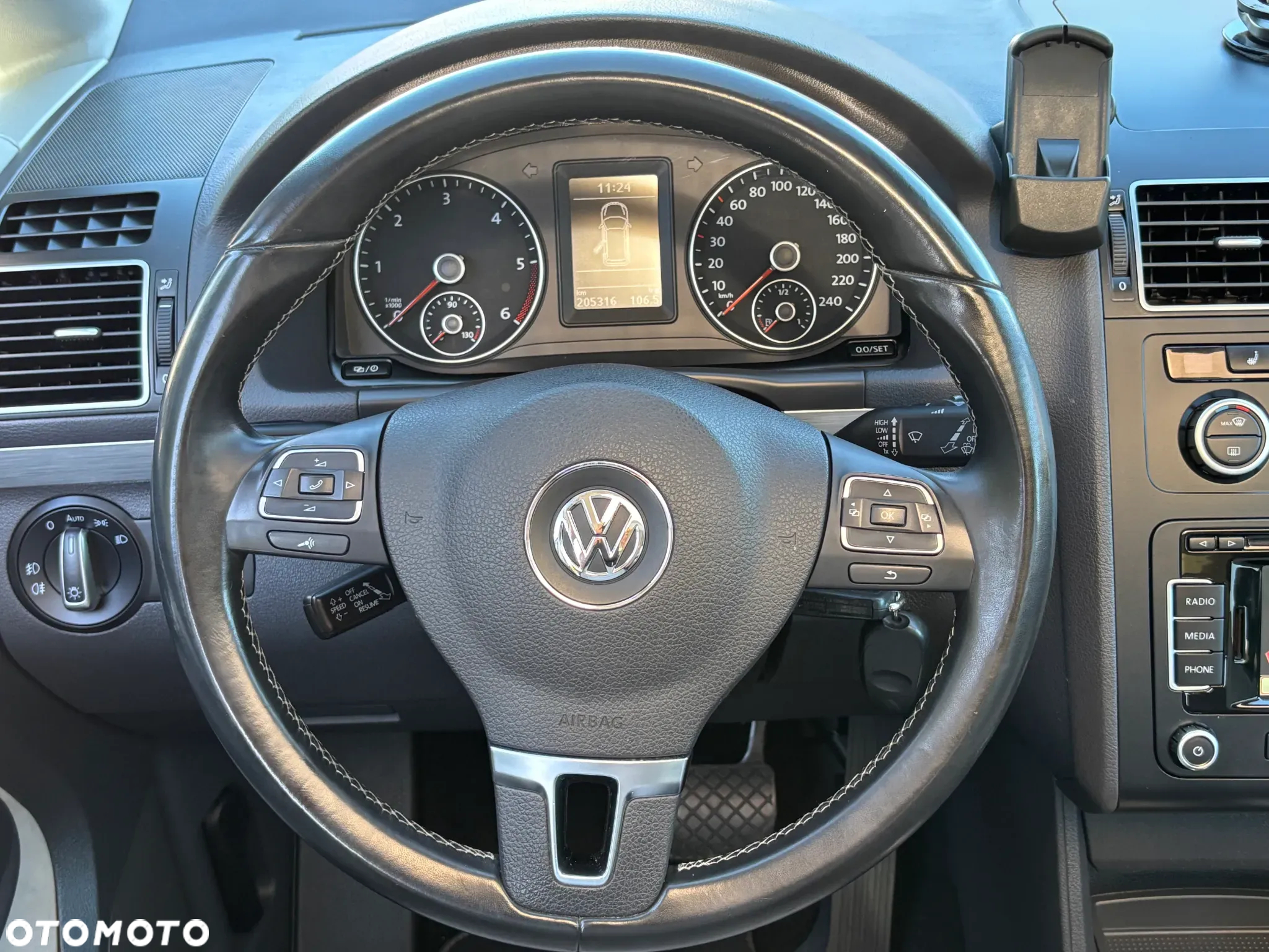 Volkswagen Touran 2.0 TDI DPF DSG Cross - 31