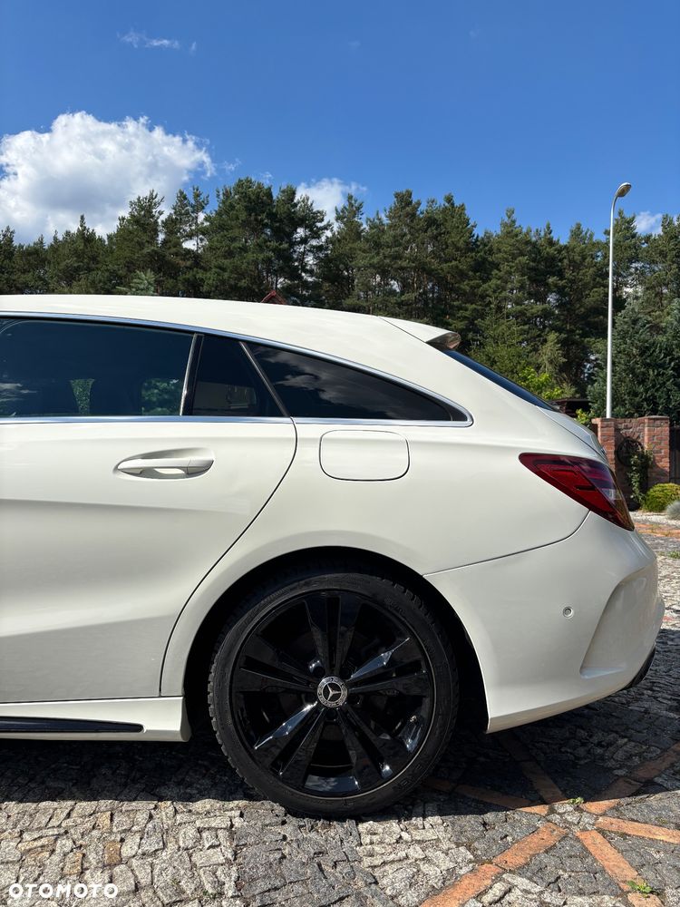 Mercedes-Benz CLA 180 7G-DCT - 5
