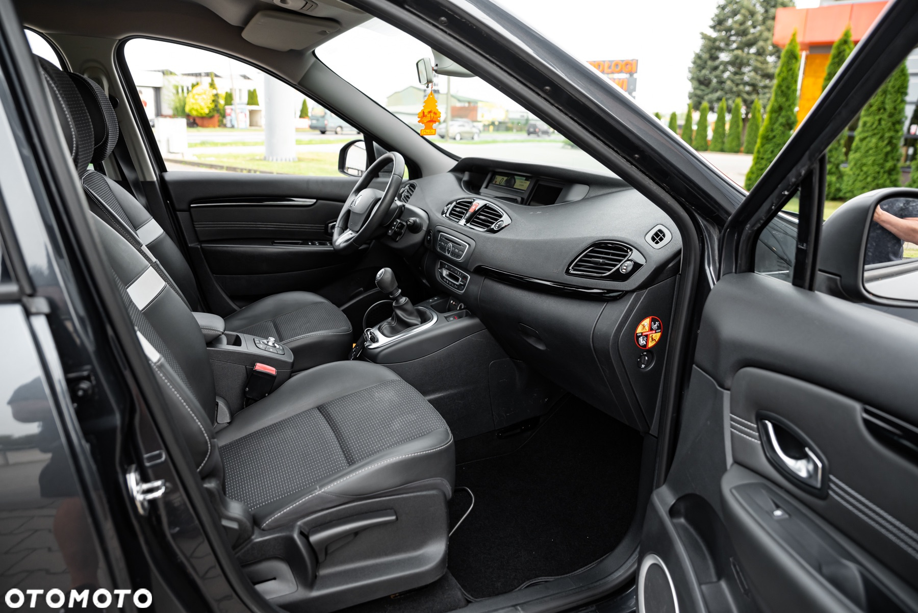 Renault Scenic 1.4 16V TCE Bose Edition - 25
