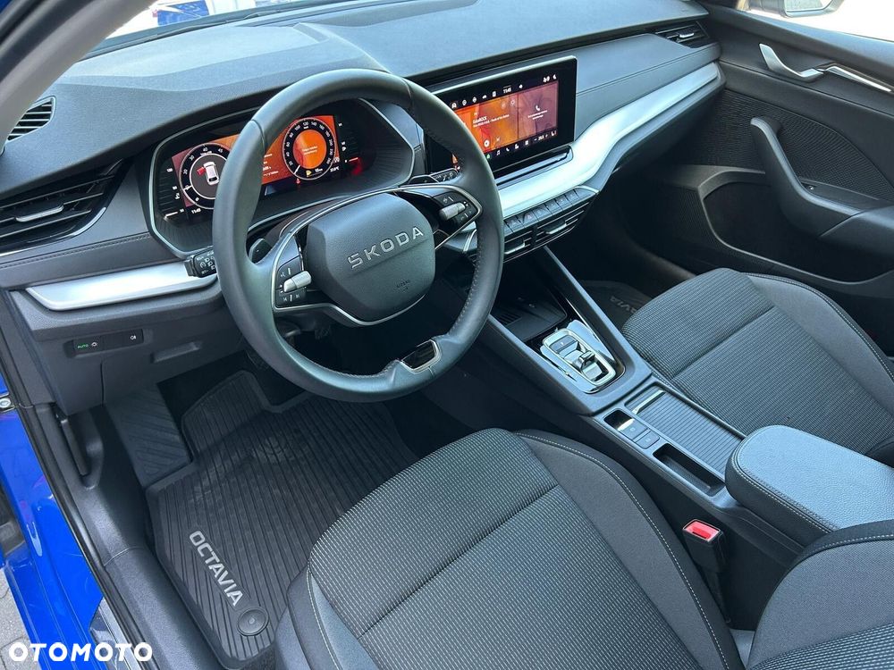 Skoda Octavia 2.0 TDI Selection DSG - 8