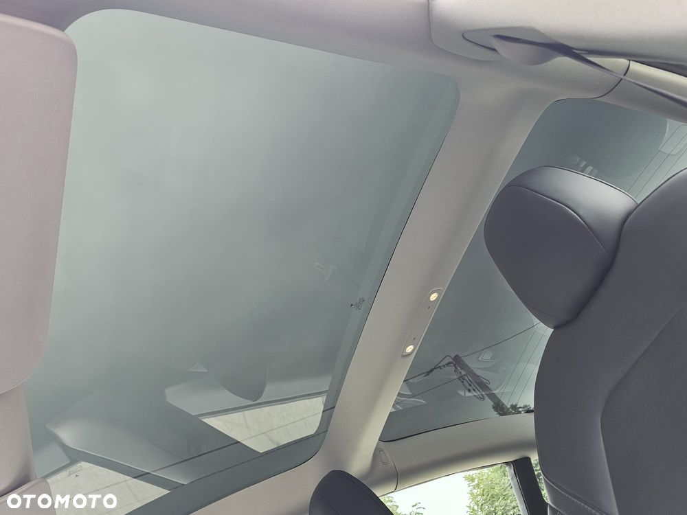 Tesla Model 3 Langstreckenbatterie Allradantrieb Dual Motor - 29