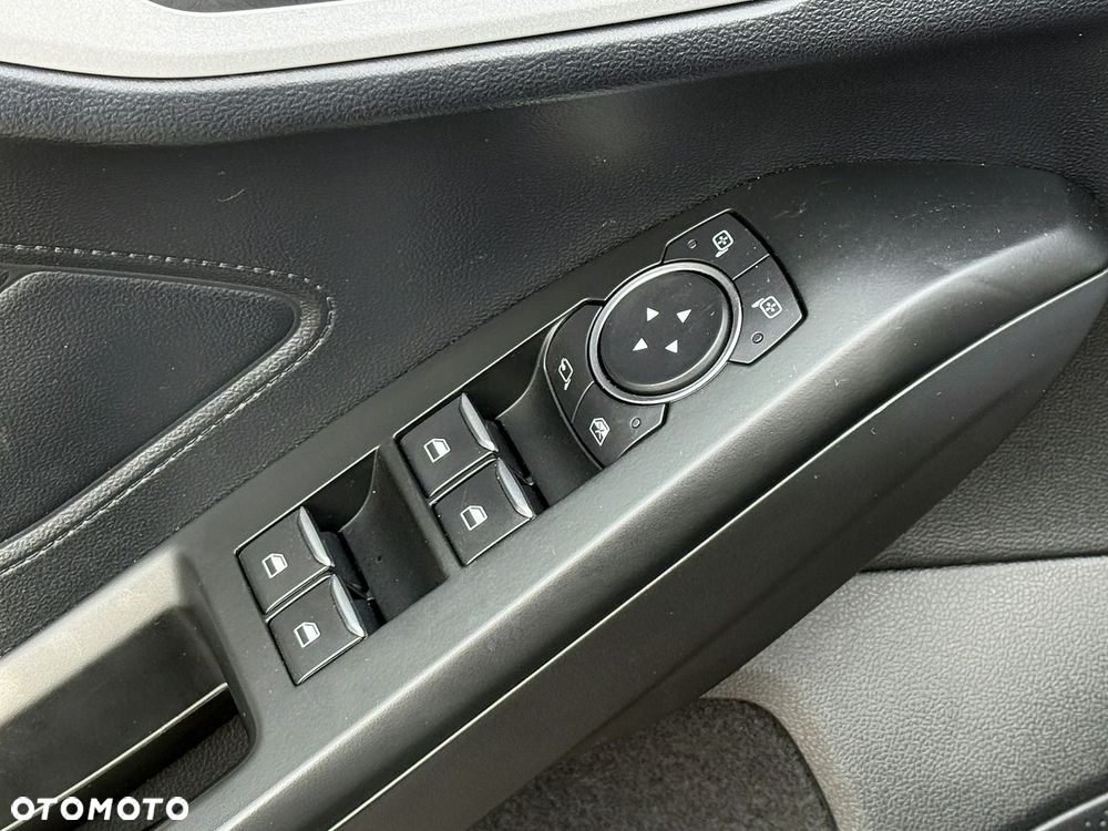 Ford Focus - 11