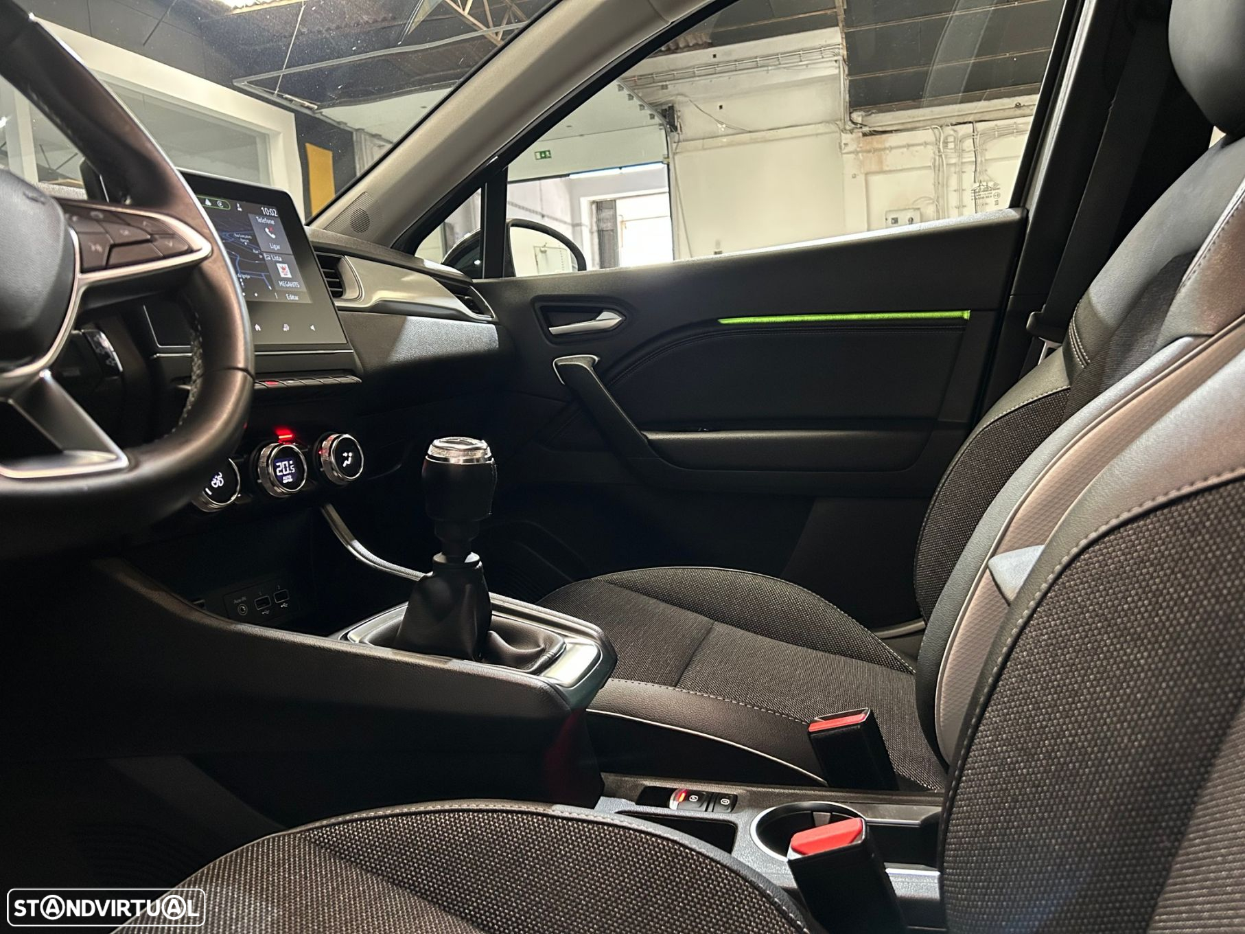Renault Captur 1.0 TCe Techno - 45