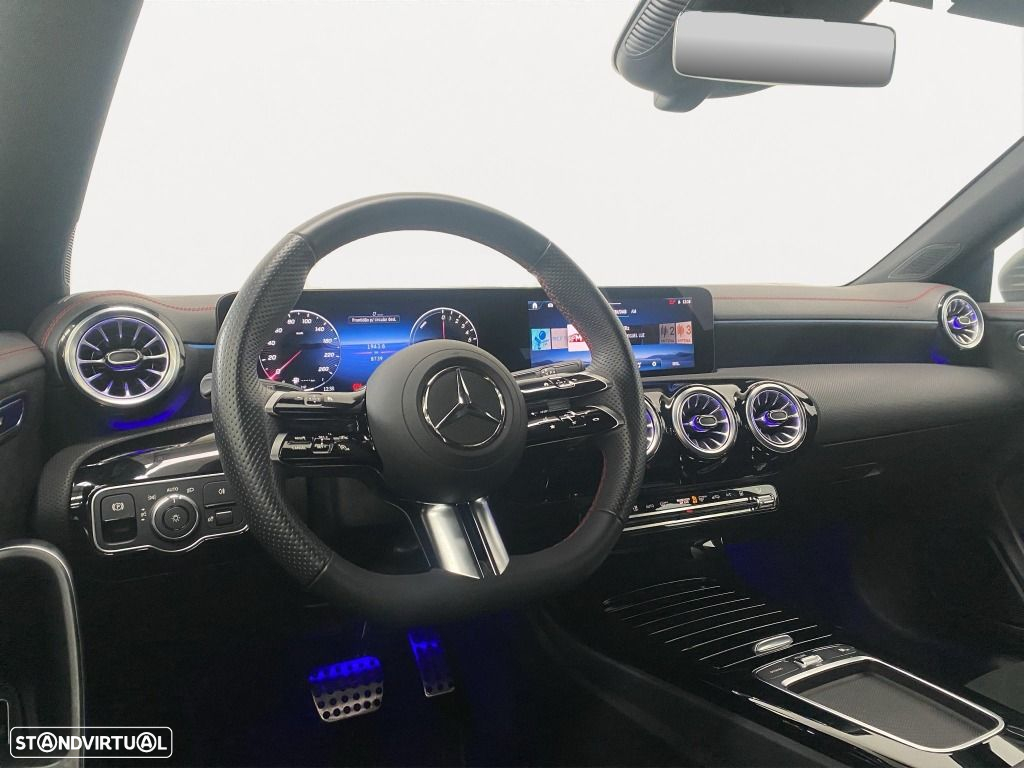 Mercedes-Benz CLA 250 e Shooting Brake AMG Line - 8
