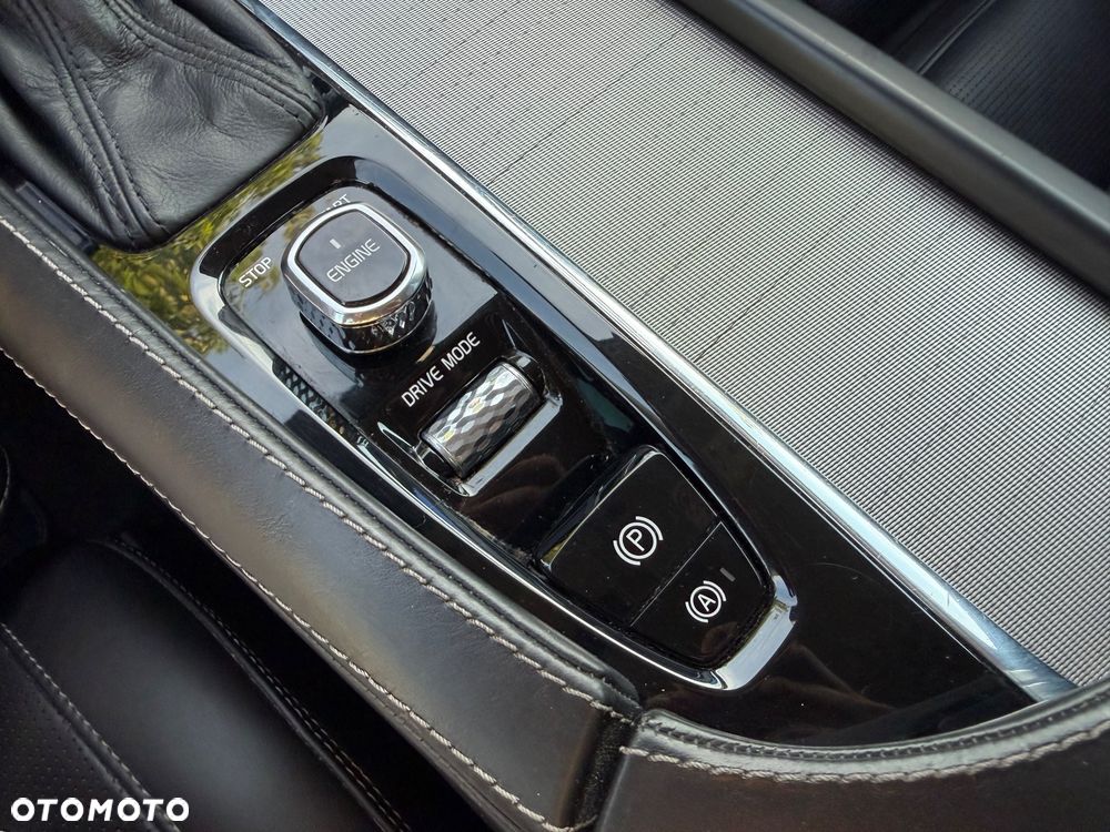 Volvo XC 90 D5 AWD Inscription - 24