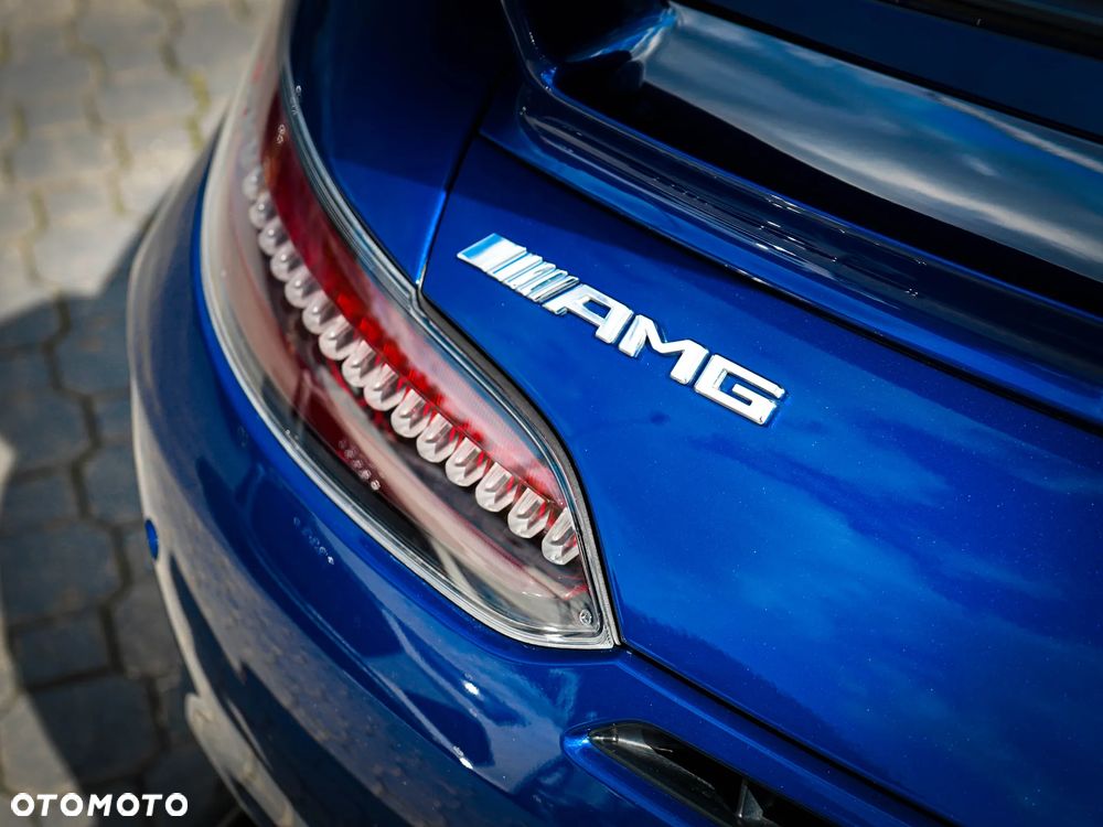 Mercedes-Benz AMG GT R - 13