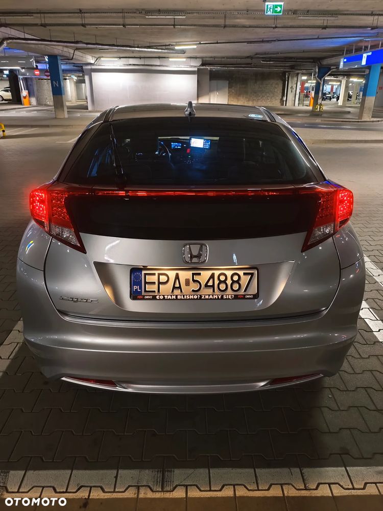 Honda Civic 1.8 i-VTEC Sport - 22