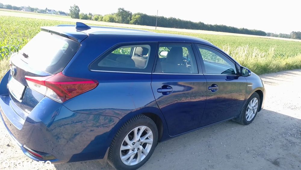 Toyota Auris Hybrid 135 Premium - 5