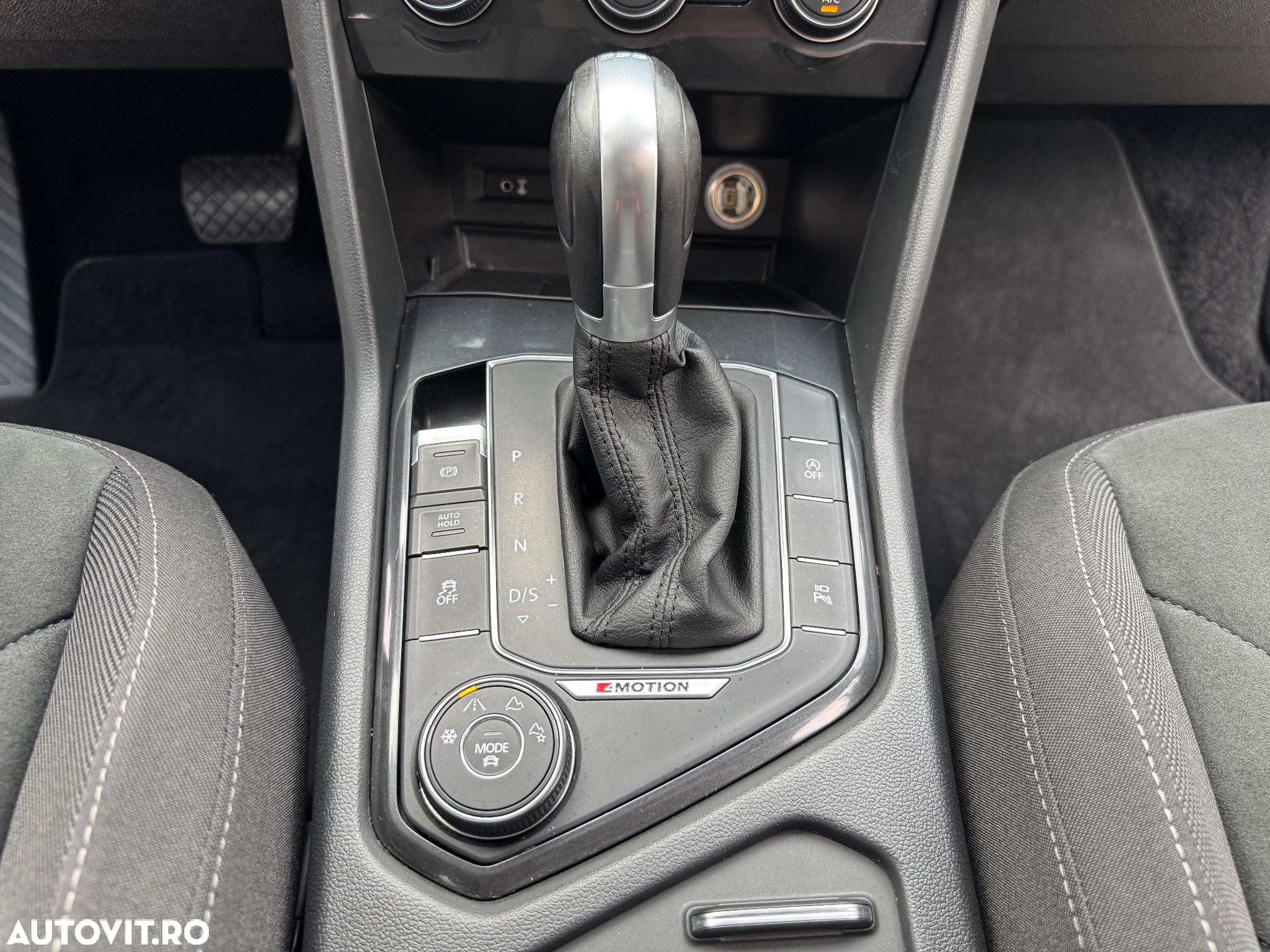 Volkswagen Tiguan 2.0 TDI 4Mot DSG Comfortline - 8