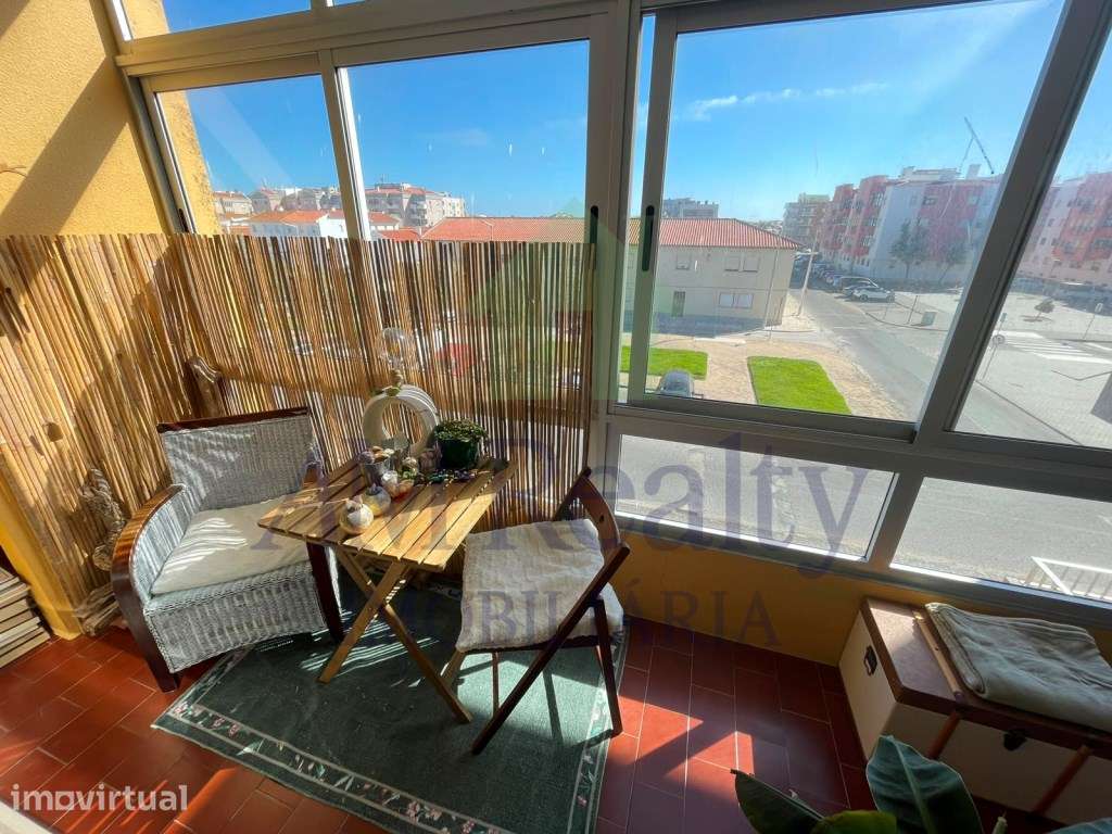 Apartamento T1 Remodelado - Junto à Praia - Grande imagem: 2/6