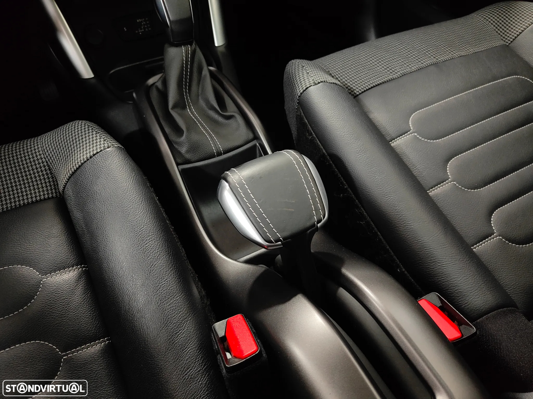 Citroën C3 Aircross 1.2 PureTech Shine EAT6 - 46