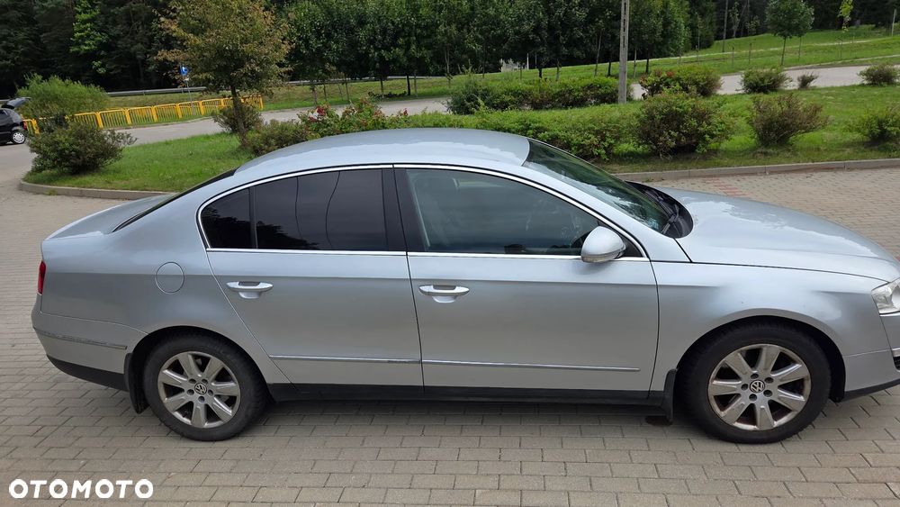 Volkswagen Passat 2.0 TDI Comfortline - 7