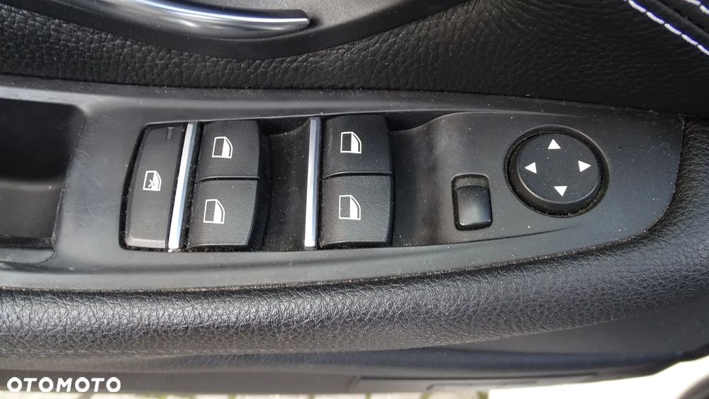 BMW Seria 5 520d Sport - 17