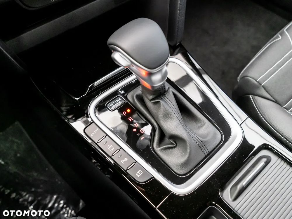 Kia XCeed 1.6 T-GDI Tribute DCT - 26