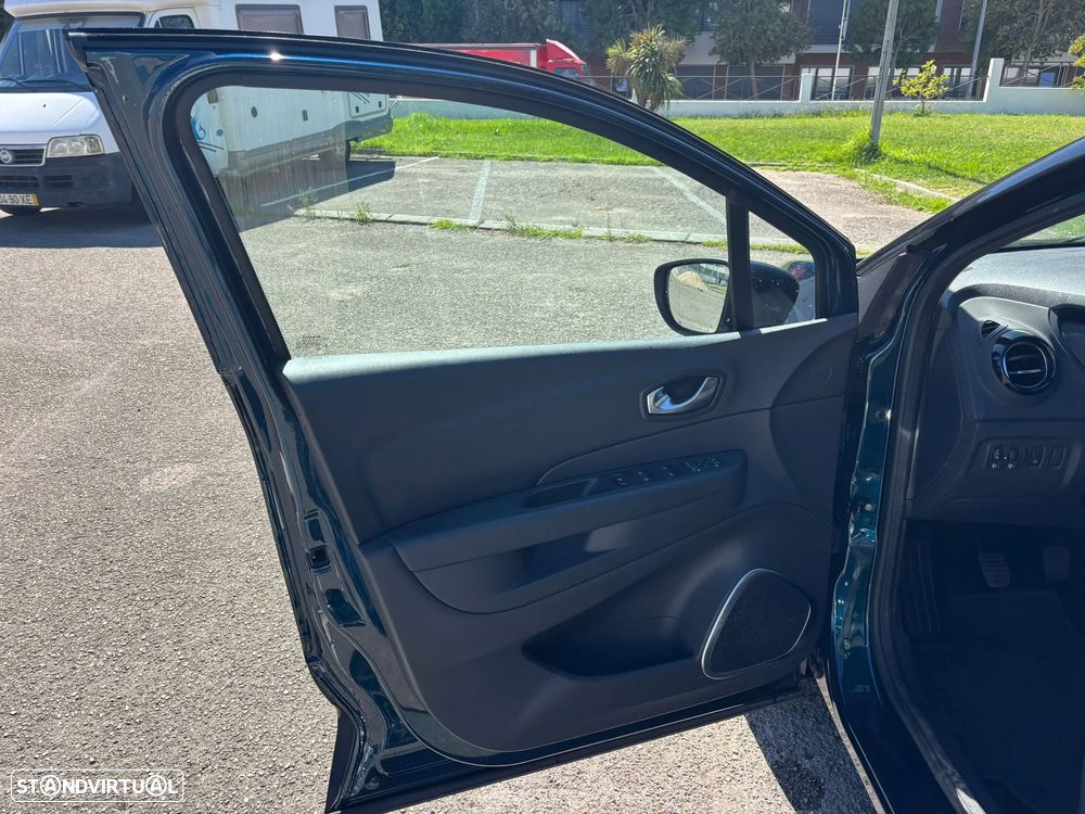 Renault Captur 1.5 dCi Exclusive - 17