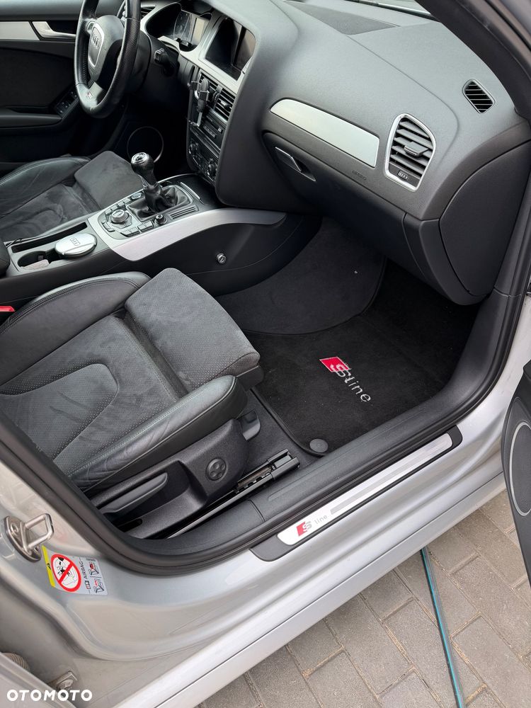 Audi A4 Limousine - 18