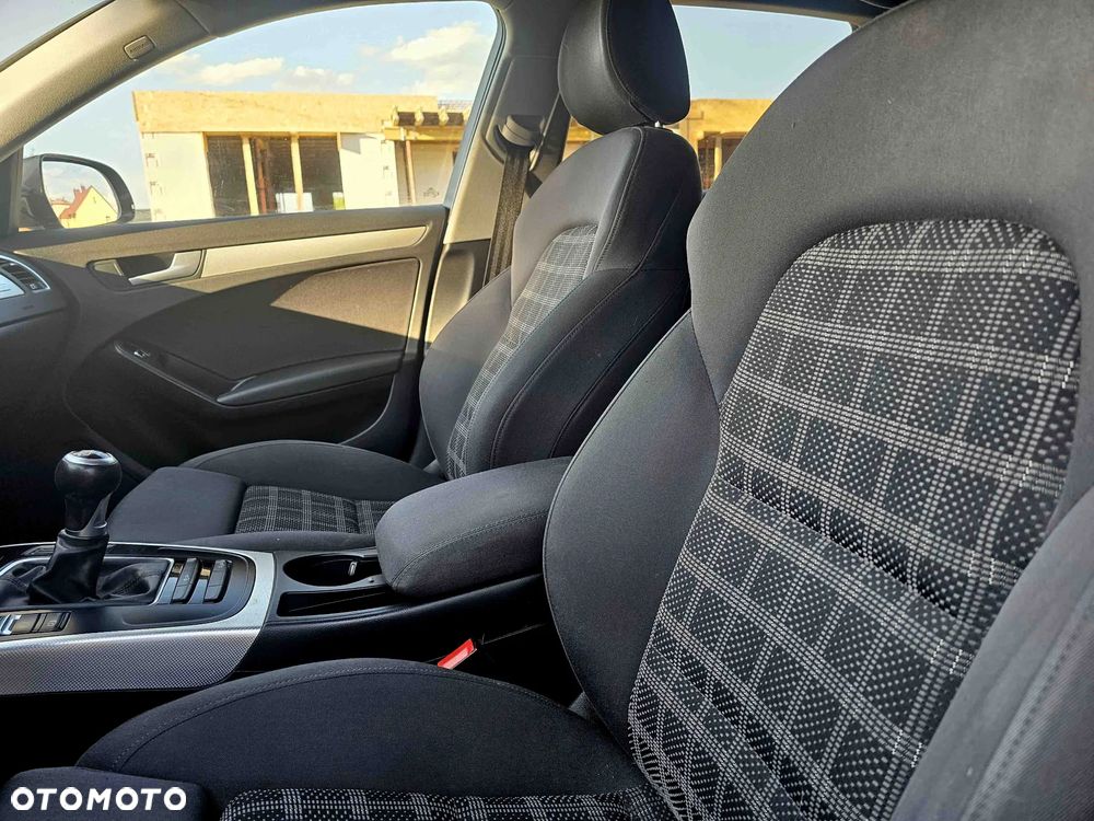 Audi A4 Avant 2.0 TDI DPF quattro Attraction - 15