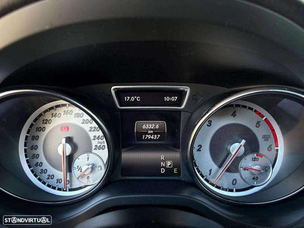 Mercedes-Benz CLA 220 d Shooting Brake AMG Line Aut. - 14